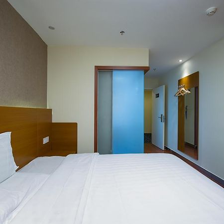 7Days Premium Guilin Seven Star International Exhibition Center Hotel Ruang foto