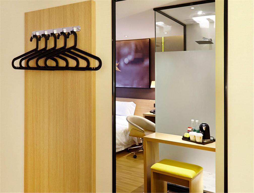 7Days Premium Guilin Seven Star International Exhibition Center Hotel Bagian luar foto